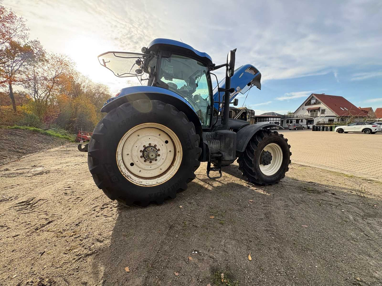 New Holland NEW HOLLAND T7.260 AGRICULTURAL TRACTOR WITH ALL-WHEEL DRIVE - Трактор: фото 4 New Holland NEW HOLLAND T7.260 AGRICULTURAL TRACTOR WITH ALL-WHEEL DRIVE - Трактор: фото 4