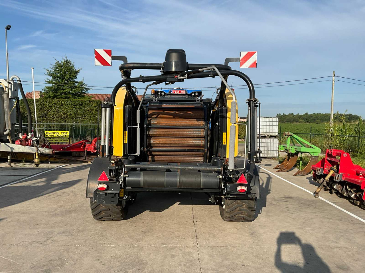 New Holland Roll Baler 125 Combi - Пресс-подборщик рулонный: фото 5 New Holland Roll Baler 125 Combi - Пресс-подборщик рулонный: фото 5