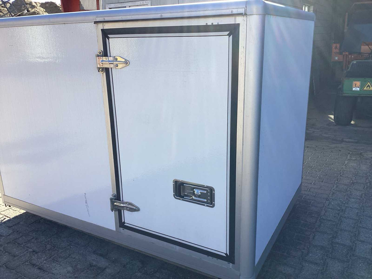 BODY BODY - Прицеп: фото 5 BODY BODY - Прицеп: фото 5