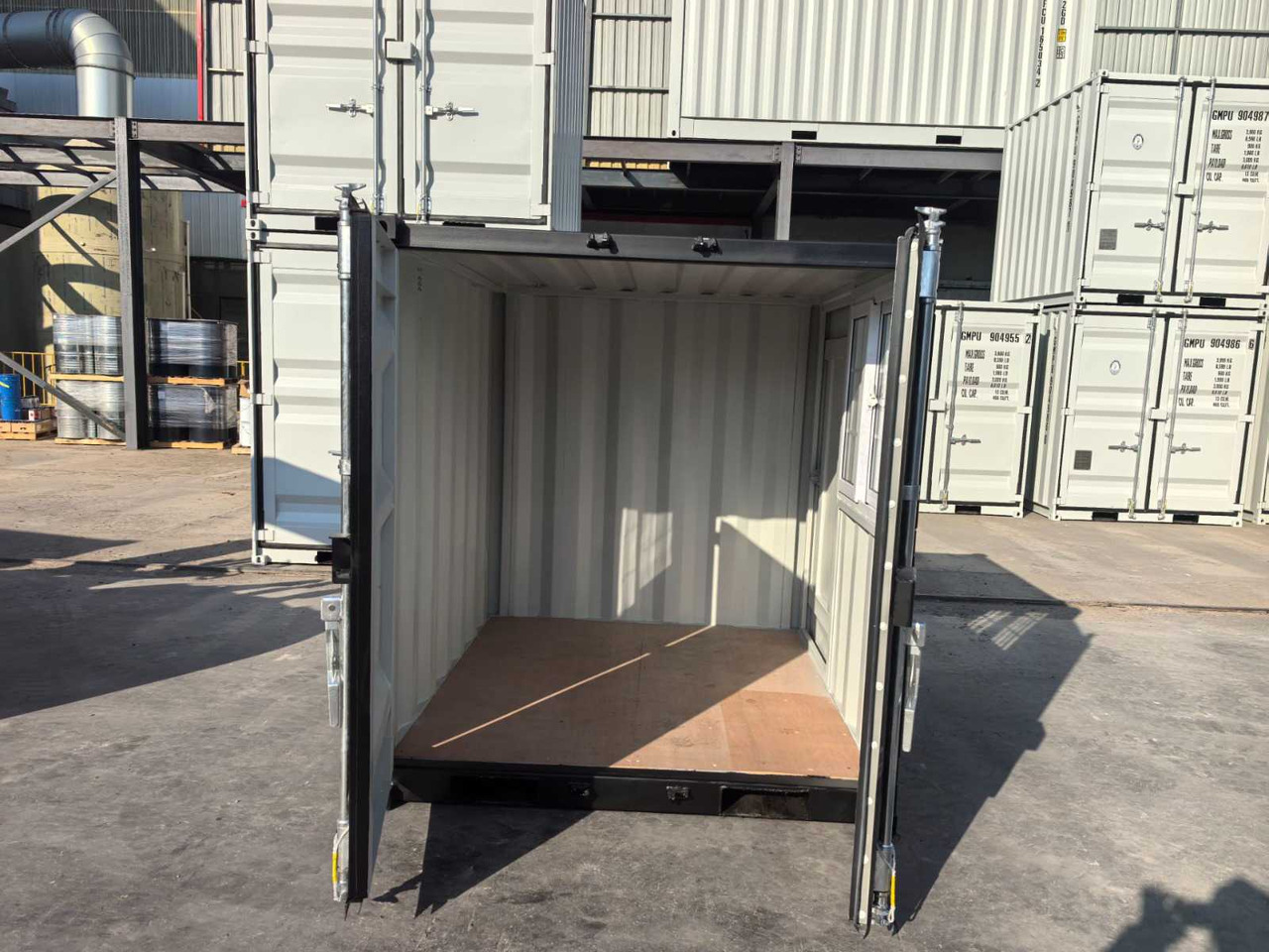 Rhino-cross-containers 7ft Zwart - Морской контейнер: фото 2 Rhino-cross-containers 7ft Zwart - Морской контейнер: фото 2