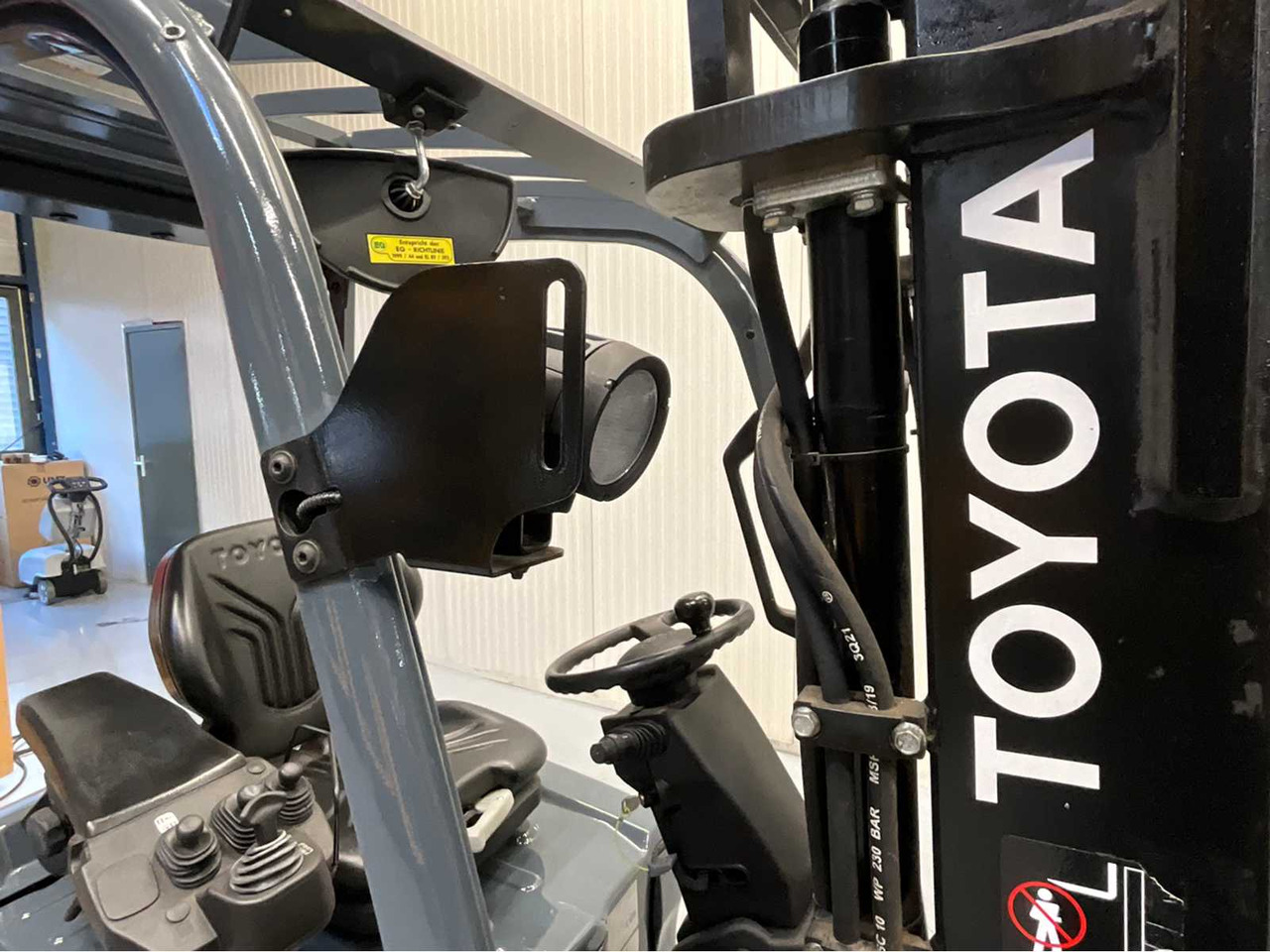 Вилочный погрузчик TOYOTA - 8FBE16T - FORKLIFT YEAR OF MANUFACTURE 2019- SPOONS 160CM - 7325 HOURS - SIDE-SHIFT: фото 20 Вилочный погрузчик TOYOTA - 8FBE16T - FORKLIFT YEAR OF MANUFACTURE 2019- SPOONS 160CM - 7325 HOURS - SIDE-SHIFT: фото 20