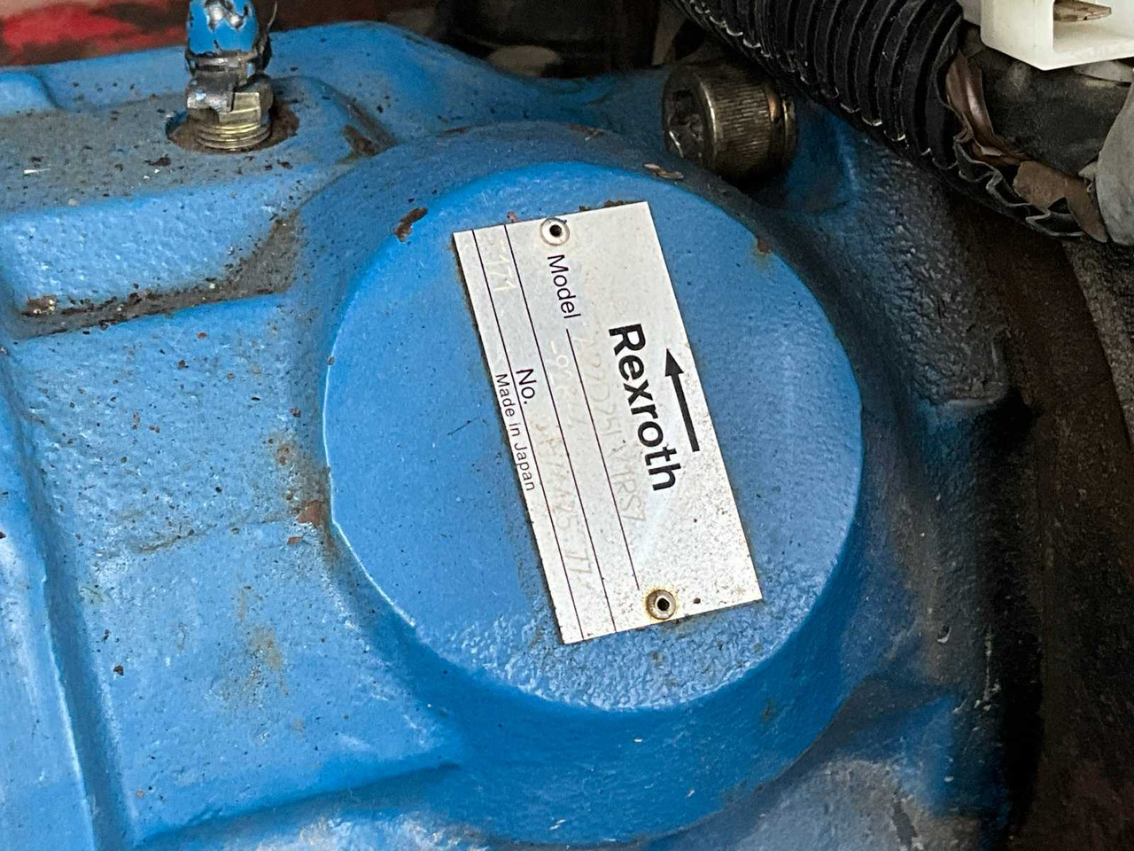Гусеничный экскаватор Takeuchi TB145: фото 25