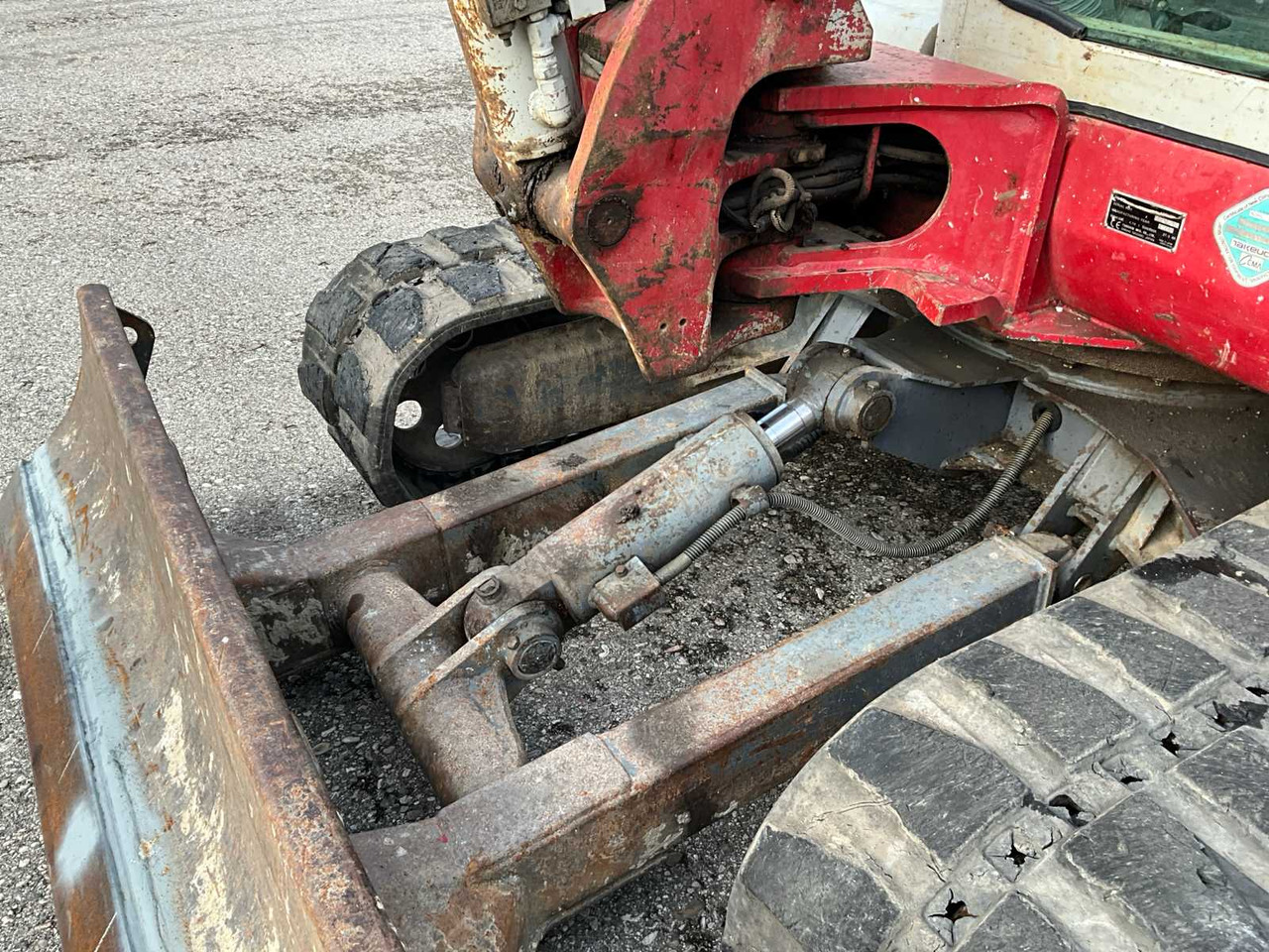 Гусеничный экскаватор Takeuchi TB145: фото 18