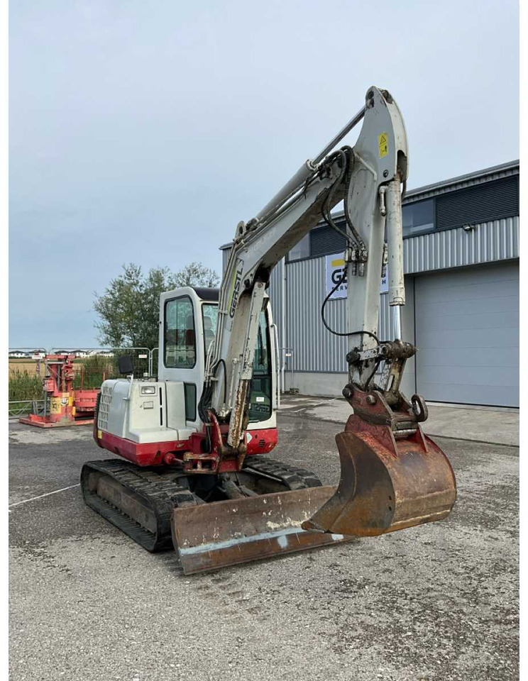 Гусеничный экскаватор Takeuchi TB145: фото 8