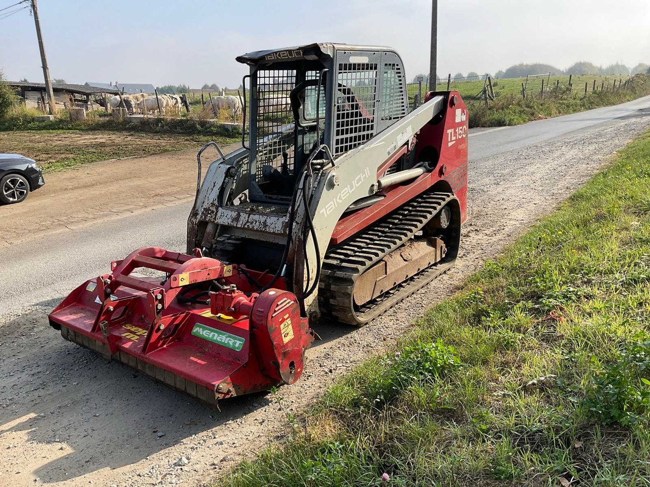 Takeuchi TL150 - Мини-погрузчик с бортовым поворотом: фото 1 Takeuchi TL150 - Мини-погрузчик с бортовым поворотом: фото 1
