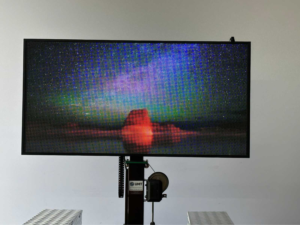 Строительное оборудование, Прицеп Viplex tekstkar P8 Led: фото 22