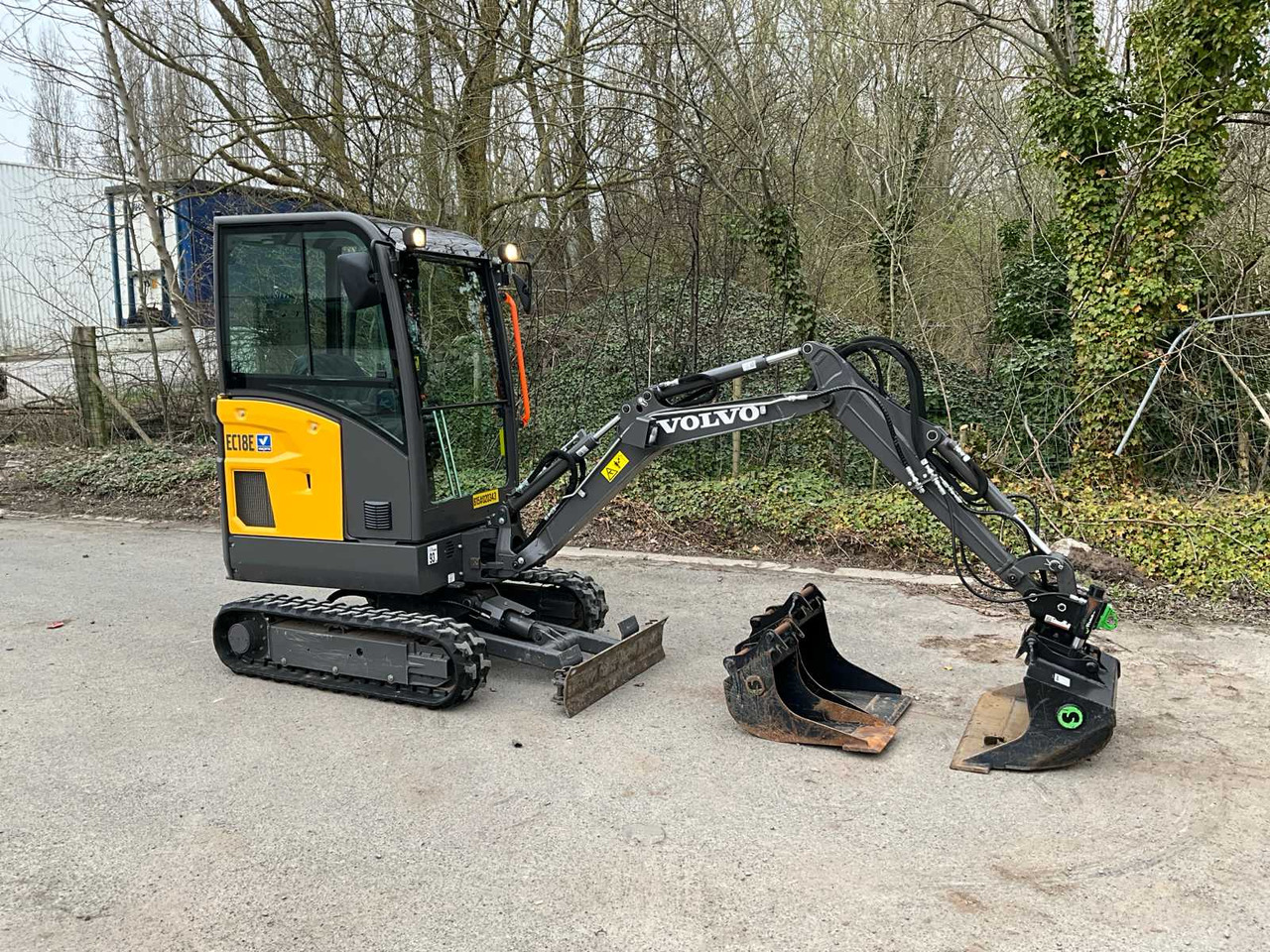 Volvo EC18E - Мини-экскаватор: фото 2 Volvo EC18E - Мини-экскаватор: фото 2