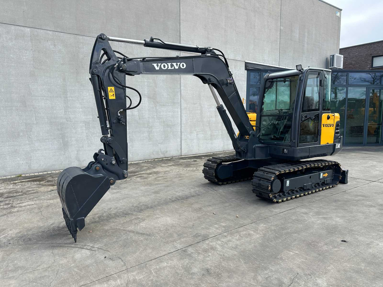 Volvo EC60C - Гусеничный экскаватор: фото 1 Volvo EC60C - Гусеничный экскаватор: фото 1