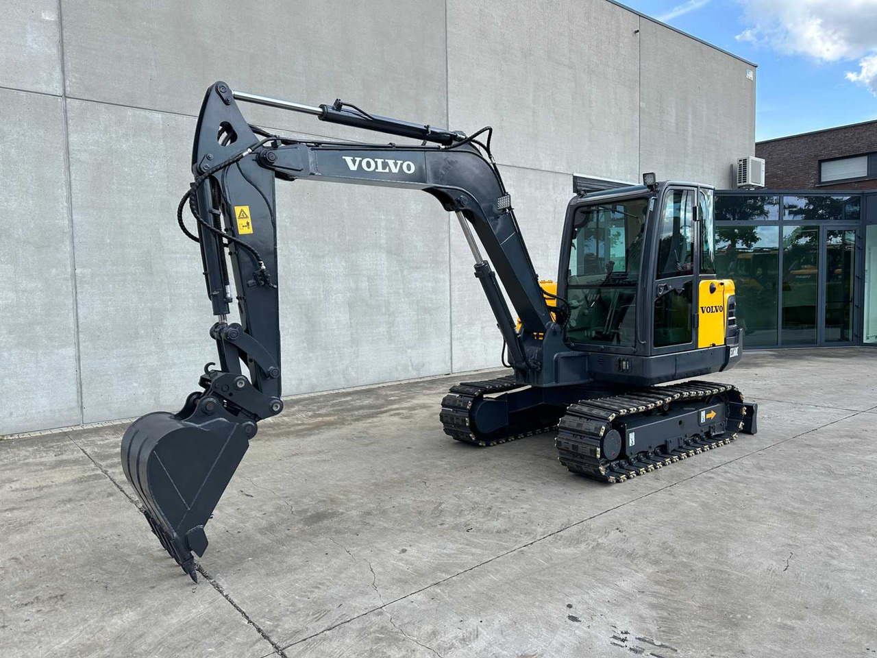 Volvo EC60C - Гусеничный экскаватор: фото 1 Volvo EC60C - Гусеничный экскаватор: фото 1