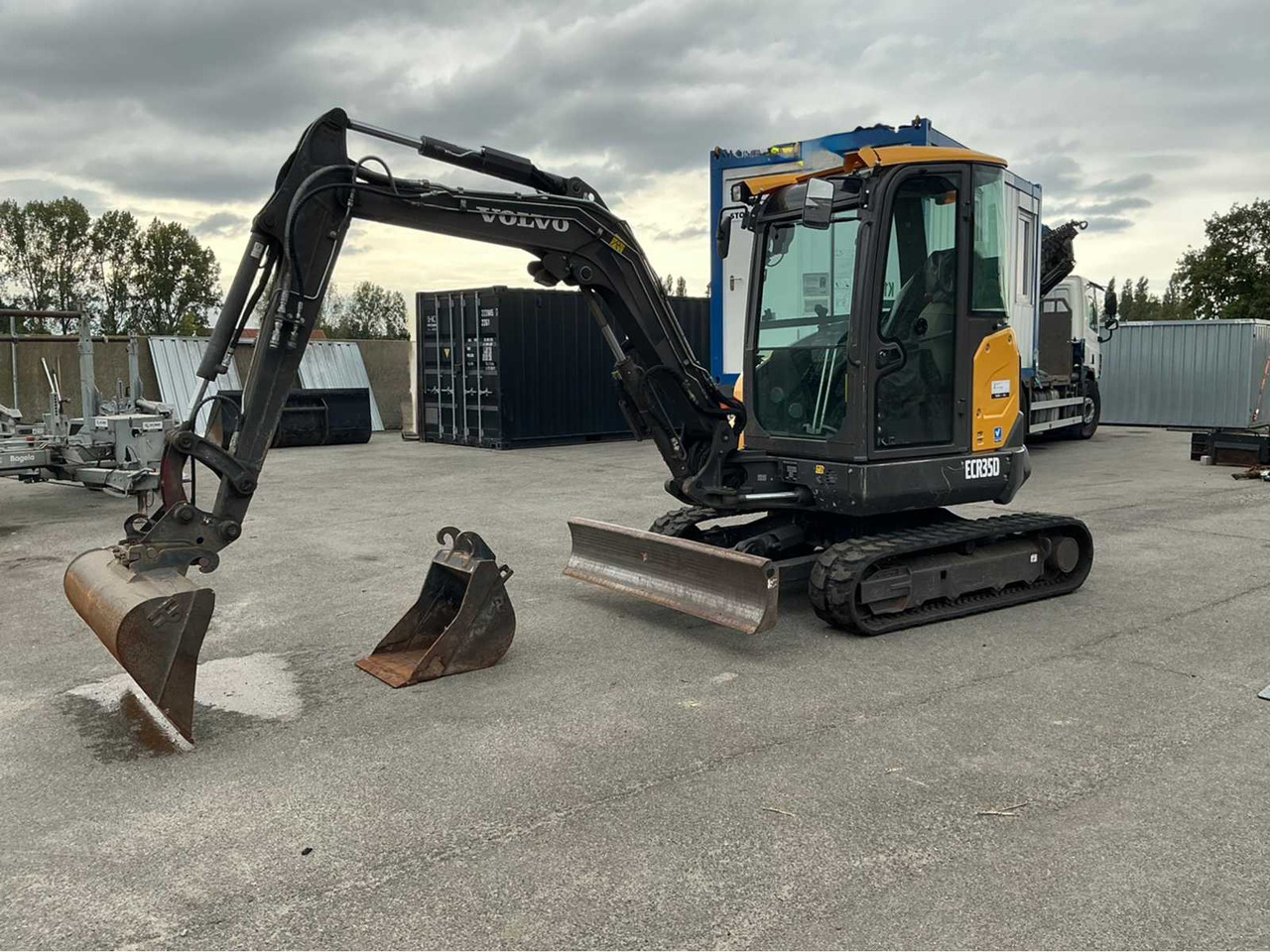 Volvo ECR35D - Гусеничный экскаватор: фото 1 Volvo ECR35D - Гусеничный экскаватор: фото 1