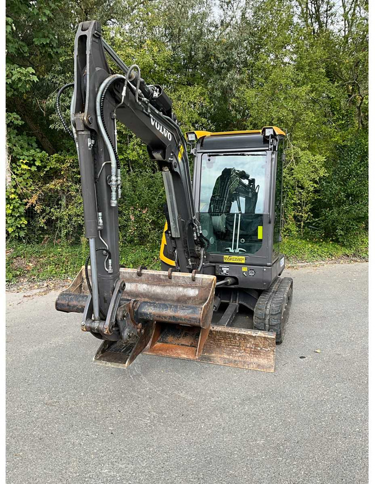 Volvo ECR35D - Мини-экскаватор: фото 3 Volvo ECR35D - Мини-экскаватор: фото 3