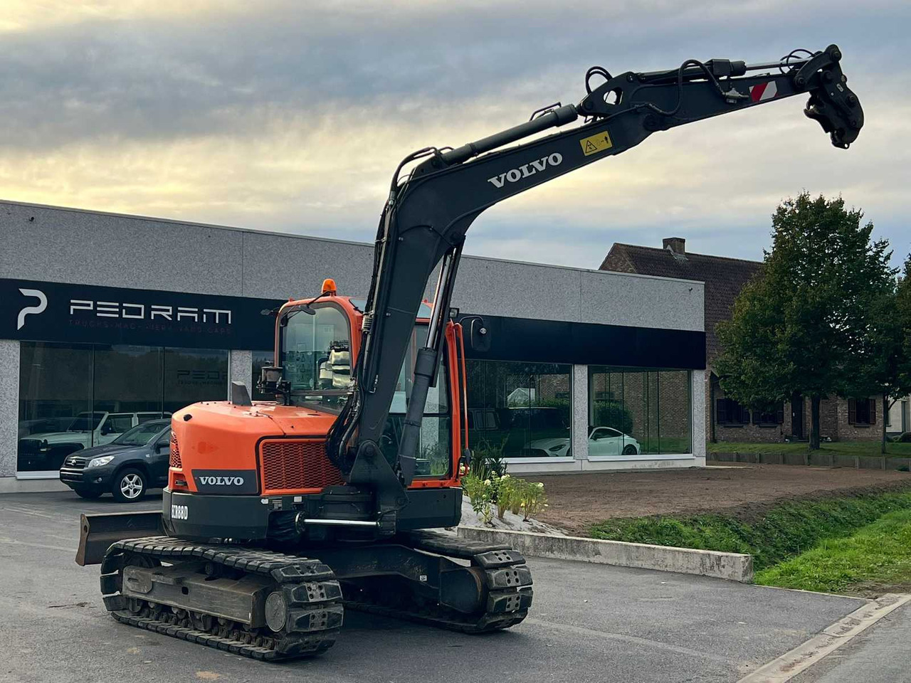 Volvo Excavator ECR88D - Гусеничный экскаватор: фото 2 Volvo Excavator ECR88D - Гусеничный экскаватор: фото 2