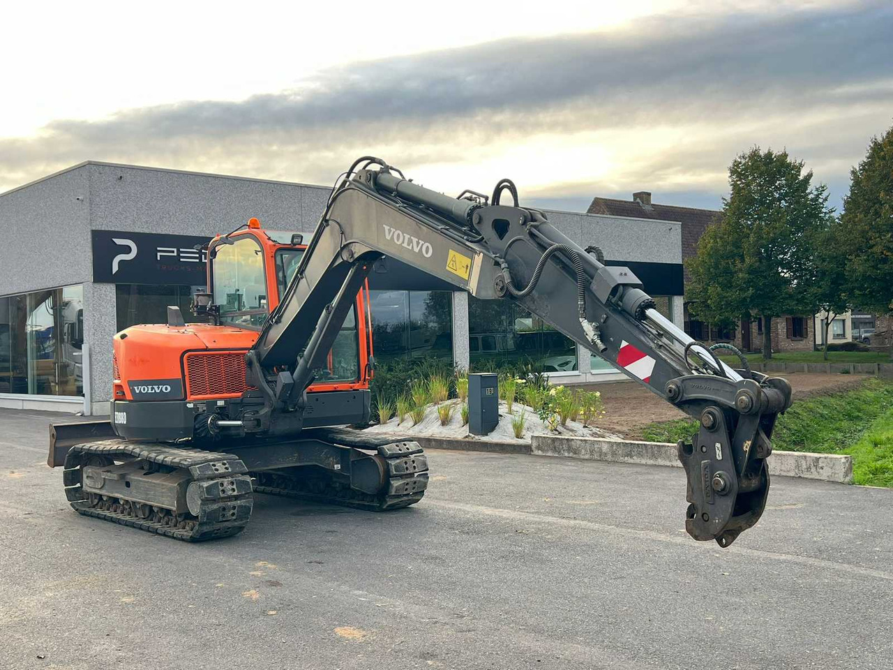 Volvo Excavator ECR88D - Гусеничный экскаватор: фото 1 Volvo Excavator ECR88D - Гусеничный экскаватор: фото 1
