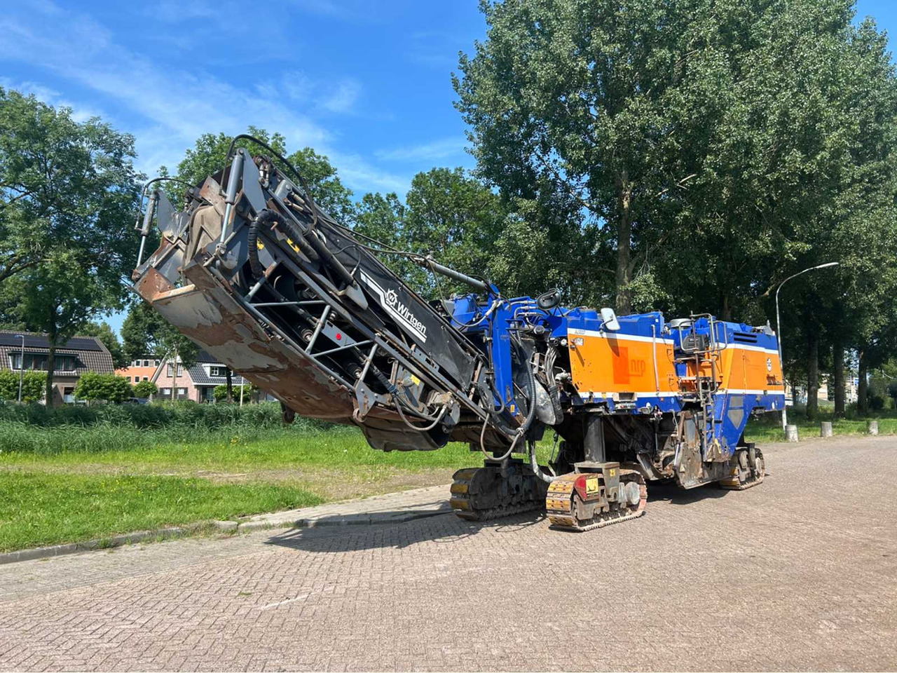 Wirtgen W2200 - Дорожная фреза: фото 1 Wirtgen W2200 - Дорожная фреза: фото 1
