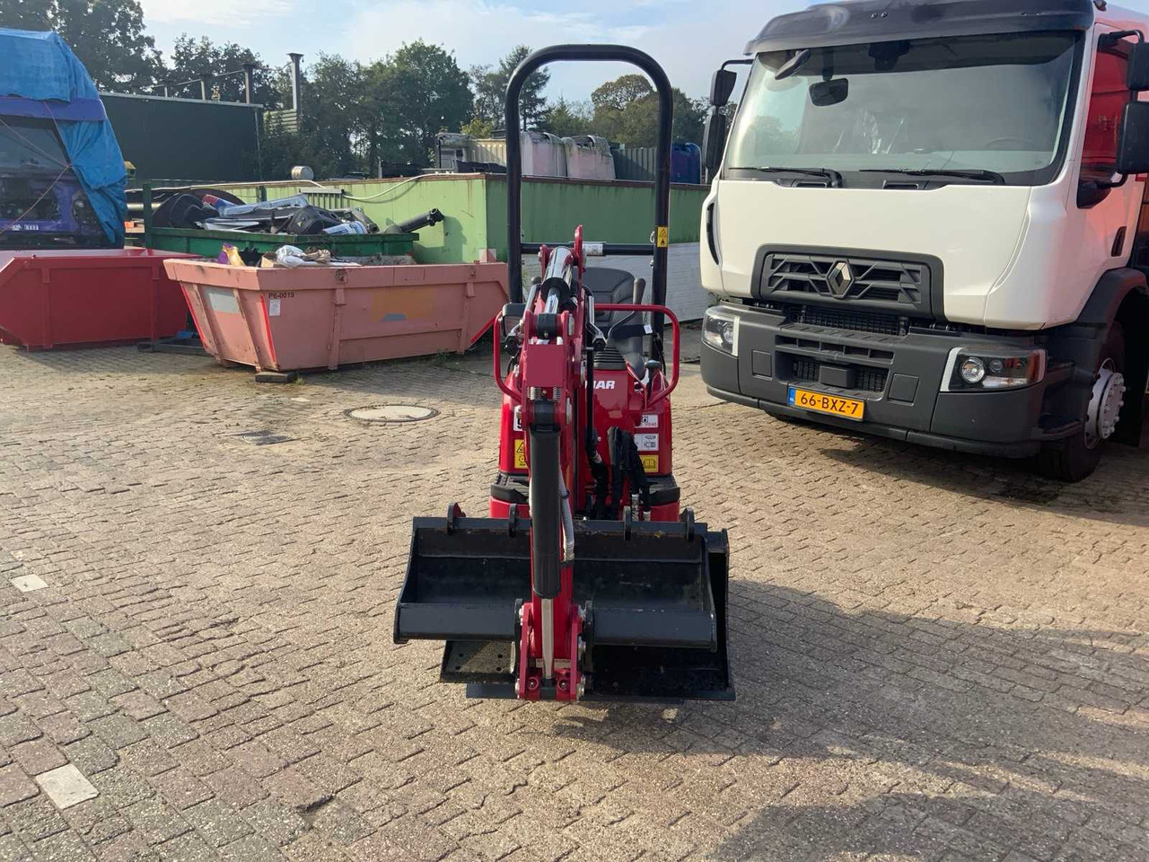 Yanmar SV08-1C - Мини-экскаватор: фото 2 Yanmar SV08-1C - Мини-экскаватор: фото 2