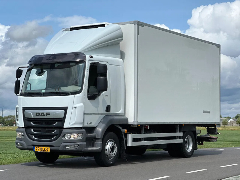 DAF LF 210 LF210.14. EURO6. 2018. KOELBAKWAGEN MET LAADKLEP 2000kg - Рефрижератор: фото 1 DAF LF 210 LF210.14. EURO6. 2018. KOELBAKWAGEN MET LAADKLEP 2000kg - Рефрижератор: фото 1