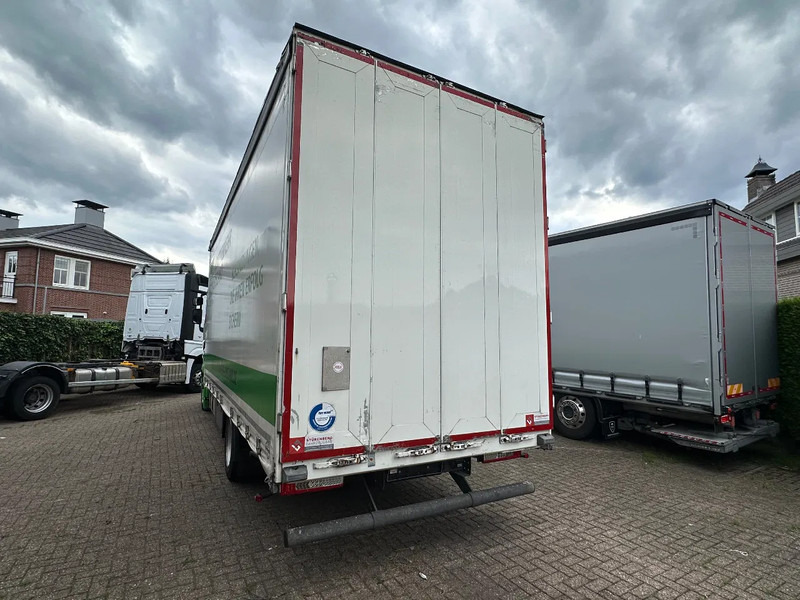 Renault T HIGH 440 - Тентованный грузовик: фото 5 Renault T HIGH 440 - Тентованный грузовик: фото 5