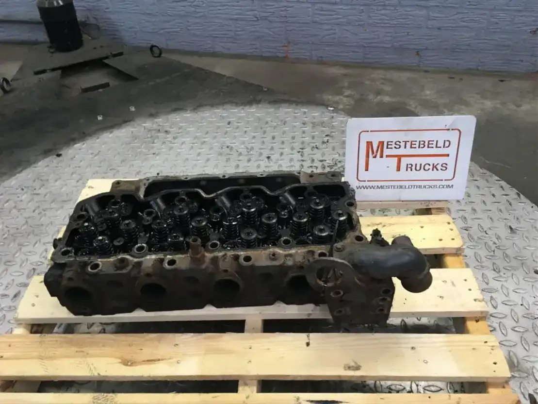 DAF Cilinderkop - Двигатель и запчасти для Грузовиков: фото 1 DAF Cilinderkop - Двигатель и запчасти для Грузовиков: фото 1