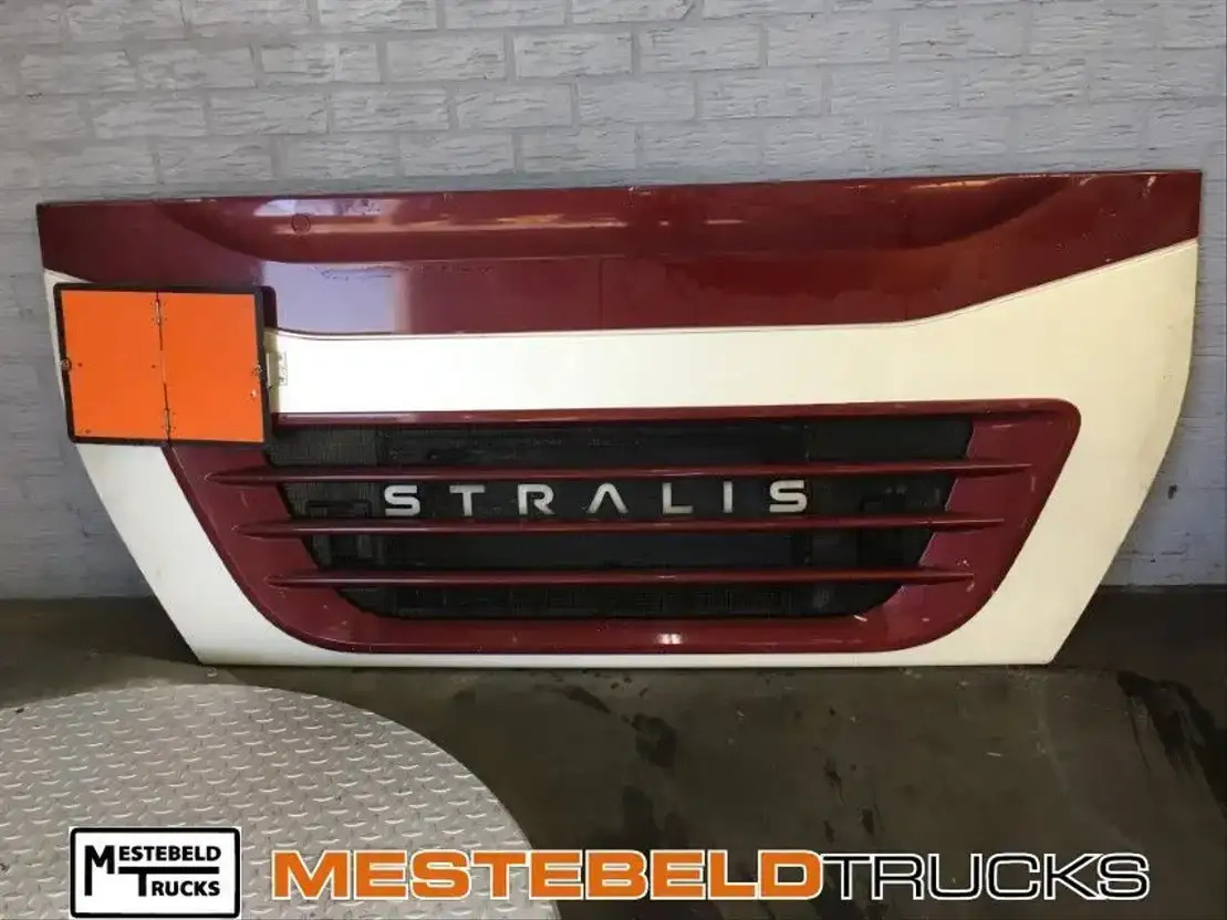 Iveco Grille - Кабина и интерьер для Грузовиков: фото 1 Iveco Grille - Кабина и интерьер для Грузовиков: фото 1