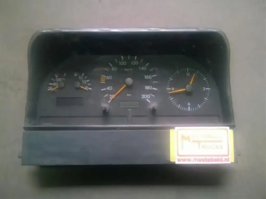 Mercedes-Benz Sprinter 312 Instrumentenpaneel Sprinter 312 - Электрическая система для Грузовиков: фото 1 Mercedes-Benz Sprinter 312 Instrumentenpaneel Sprinter 312 - Электрическая система для Грузовиков: фото 1