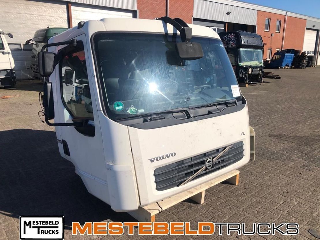 Volvo Cabine - Кабина для Грузовиков: фото 1 Volvo Cabine - Кабина для Грузовиков: фото 1