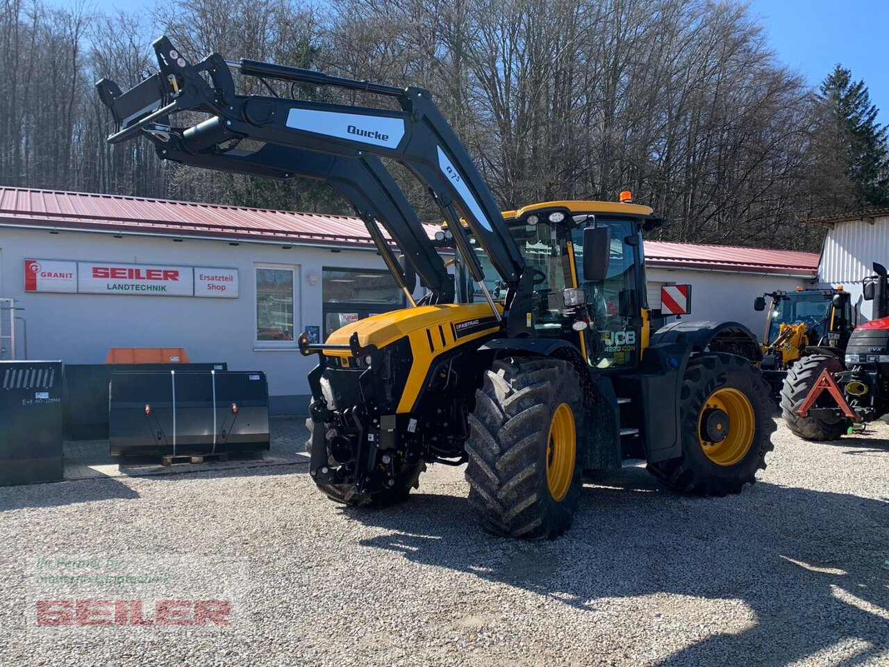 JCB Fastrac 4220 ICON + Frontlader Q7S - Трактор: фото 1 JCB Fastrac 4220 ICON + Frontlader Q7S - Трактор: фото 1