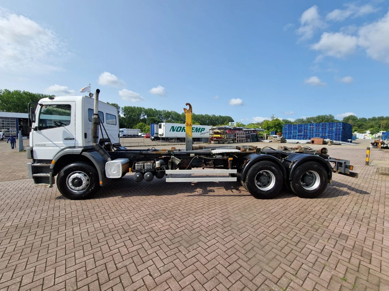 Mercedes-Benz Atego 2628 6x4, Manual gear, full steel suspension - Грузовик-шасси: фото 5 Mercedes-Benz Atego 2628 6x4, Manual gear, full steel suspension - Грузовик-шасси: фото 5