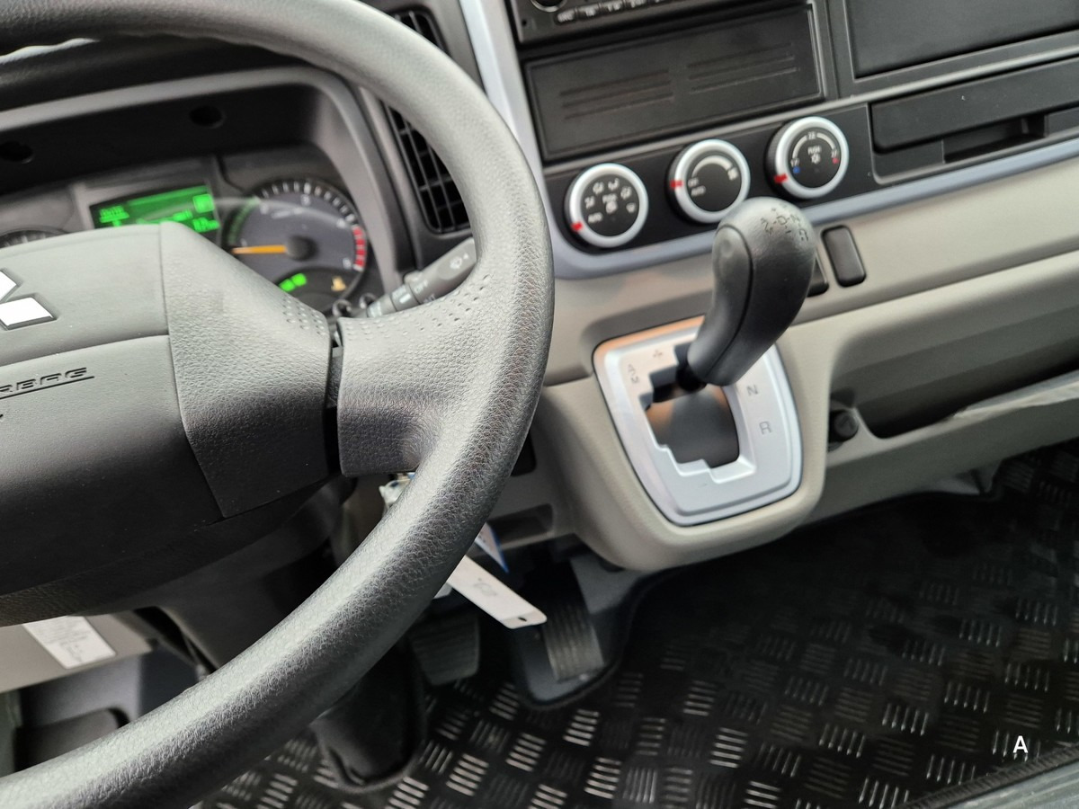 Новый Крюковой мультилифт FUSO 3C15 Duonic Aut.City Abrollkipper AHK 3.5T: фото 9