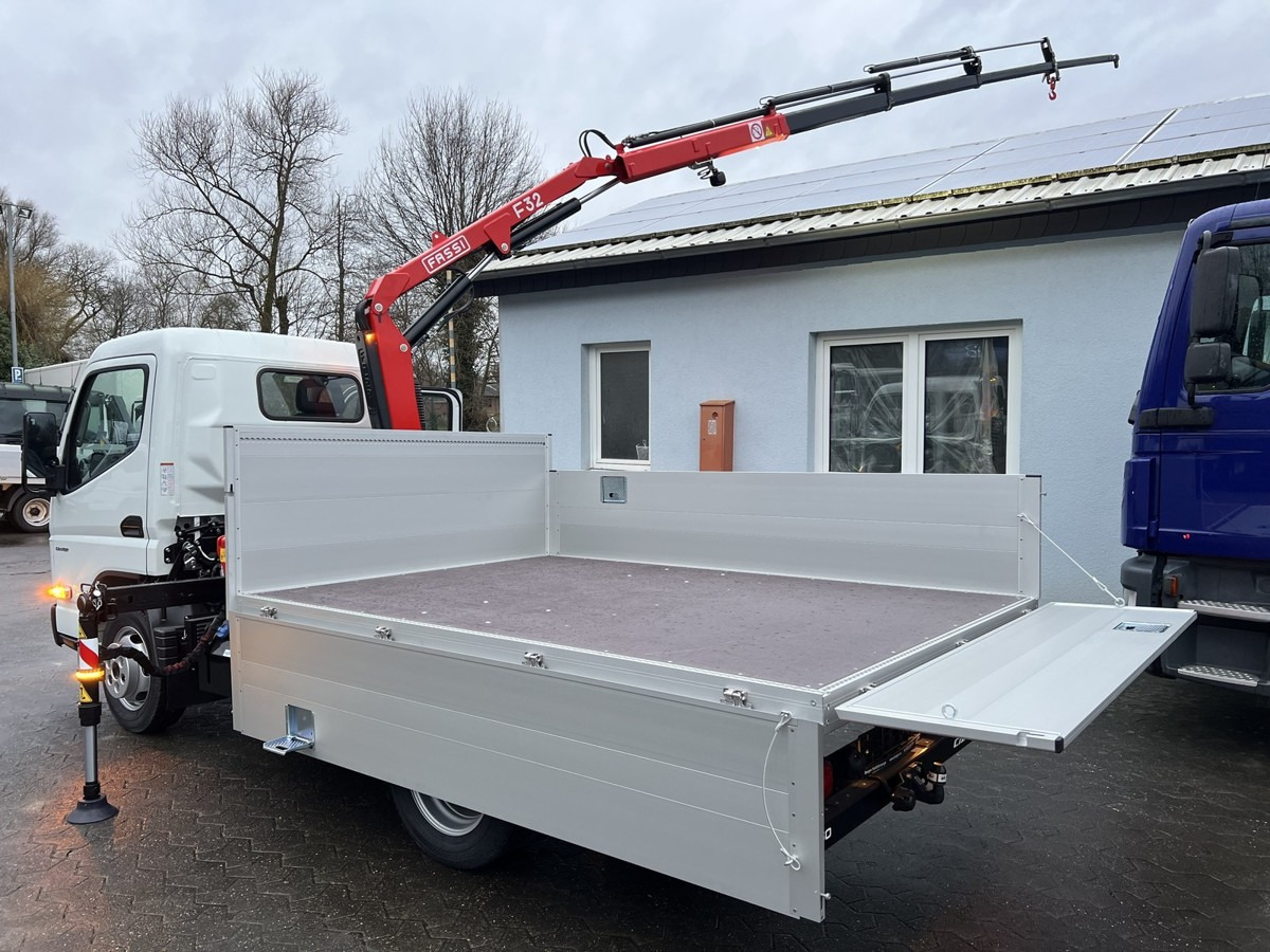 FUSO 3S15 Alu Pritsche 2.80m Ladekran Funk! sofort ve - Малотоннажный бортовой грузовик: фото 1 FUSO 3S15 Alu Pritsche 2.80m Ladekran Funk! sofort ve - Малотоннажный бортовой грузовик: фото 1