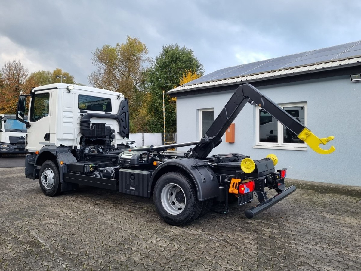 Новый Крюковой мультилифт MAN TGM 15.290 BL Abrollkipper PowerMatic Standheiz.: фото 17