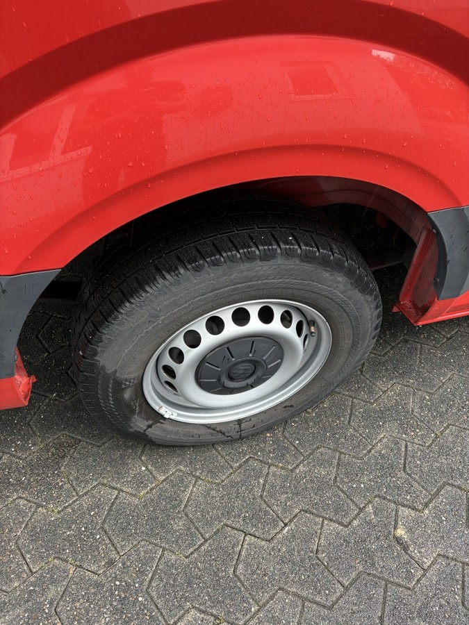 Цельнометаллический фургон VW Crafter 35 Maxi L4H3 1Hand PDC: фото 13