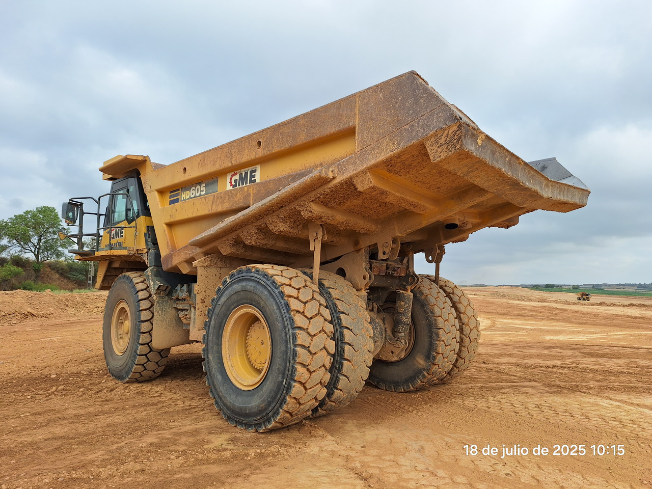 KOMATSU HD605 7-EO - Карьерный самосвал: фото 4 KOMATSU HD605 7-EO - Карьерный самосвал: фото 4