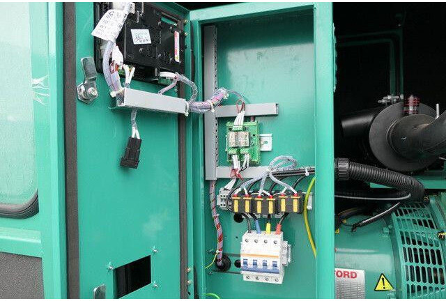 Cummins Stromgenerator,30 kVA,Mehrfach auf Lager - Электрогенератор: фото 5 Cummins Stromgenerator,30 kVA,Mehrfach auf Lager - Электрогенератор: фото 5