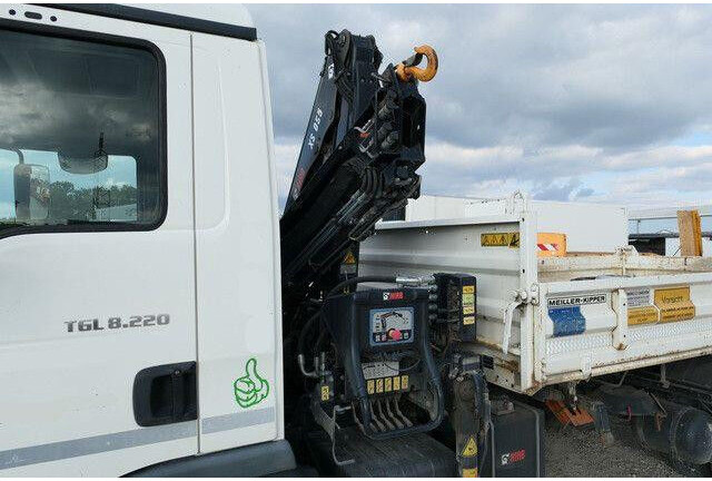 MAN 8.220 TGL BB, Hiab 055 BS-2, Greifer, AHK, Funk - Самосвал: фото 3 MAN 8.220 TGL BB, Hiab 055 BS-2, Greifer, AHK, Funk - Самосвал: фото 3
