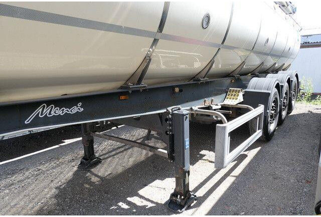 Menci SA 105, isoliert, 32m³, 4 Kammern, Alu-Felgen - Полуприцеп-цистерна: фото 5 Menci SA 105, isoliert, 32m³, 4 Kammern, Alu-Felgen - Полуприцеп-цистерна: фото 5