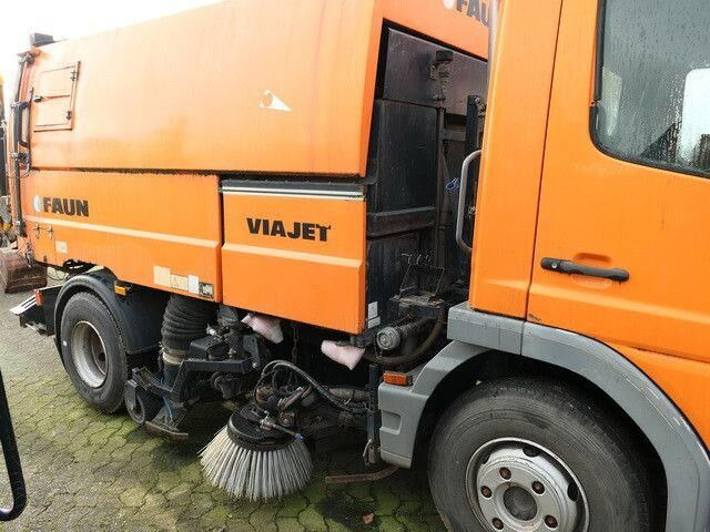 Mercedes-Benz 1018 Atego 4x2, Faun Viatec, Viajet 5R, Klima - Подметально-уборочная машина: фото 2 Mercedes-Benz 1018 Atego 4x2, Faun Viatec, Viajet 5R, Klima - Подметально-уборочная машина: фото 2