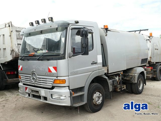 Mercedes-Benz 1018 KO atego 4x2, Bucher-Schörling, Klima - Подметально-уборочная машина: фото 1 Mercedes-Benz 1018 KO atego 4x2, Bucher-Schörling, Klima - Подметально-уборочная машина: фото 1
