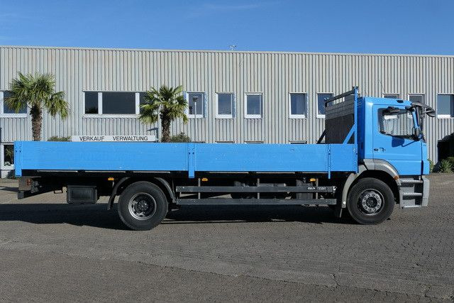 Mercedes-Benz 1824 L Axor 4x2, 3. Sitz, AHK, Gerüstbau, Klima Mercedes-Benz 1824 L Axor 4x2, 3. Sitz, AHK, Gerüstbau, Klima - Грузовик бортовой/ Платформа: фото 4 Mercedes-Benz 1824 L Axor 4x2, 3. Sitz, AHK, Gerüstbau, Klima Mercedes-Benz 1824 L Axor 4x2, 3. Sitz, AHK, Gerüstbau, Klima - Грузовик бортовой/ Платформа: фото 4