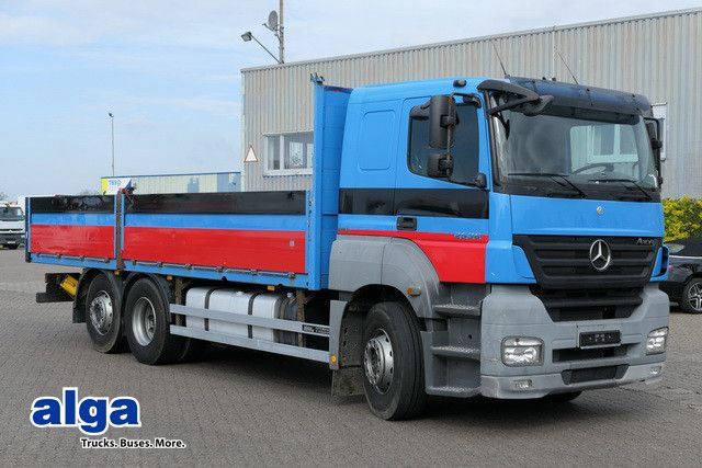 Mercedes-Benz 2536 L Axor 6x2, Gerüstbau, Liftachse, AHK,Klima - Грузовик бортовой/ Платформа: фото 1 Mercedes-Benz 2536 L Axor 6x2, Gerüstbau, Liftachse, AHK,Klima - Грузовик бортовой/ Платформа: фото 1