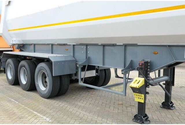 Stahl Hardox, 42m³, gr. Achsen, 4x am Lager - Самосвальный полуприцеп: фото 4 Stahl Hardox, 42m³, gr. Achsen, 4x am Lager - Самосвальный полуприцеп: фото 4