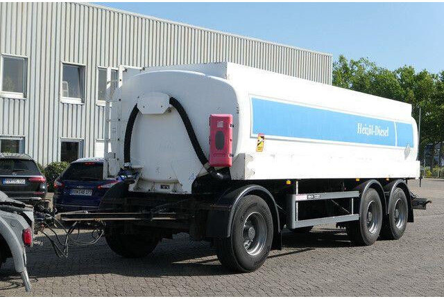 Tank Bunge TAA 22.5/3A3, 3 Kammern,Oben- und Untenbefüllung - Прицеп-цистерна: фото 4 Tank Bunge TAA 22.5/3A3, 3 Kammern,Oben- und Untenbefüllung - Прицеп-цистерна: фото 4