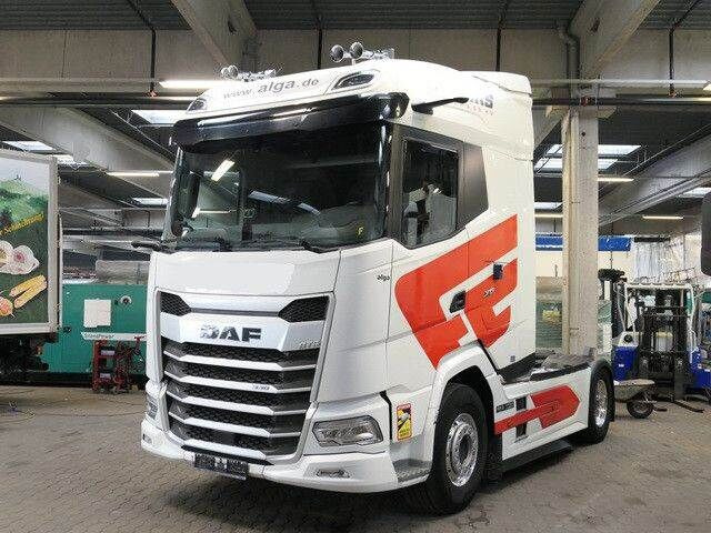 DAF XG 530 FT 4x2, Hydr., Klima, Alu-Felgen,Intarder - Тягач: фото 2 DAF XG 530 FT 4x2, Hydr., Klima, Alu-Felgen,Intarder - Тягач: фото 2