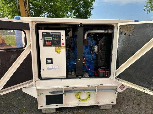 Wacker Wilson P33-2, 33kVA, Perkins, Stromgenerator - Электрогенератор: фото 4 Wacker Wilson P33-2, 33kVA, Perkins, Stromgenerator - Электрогенератор: фото 4