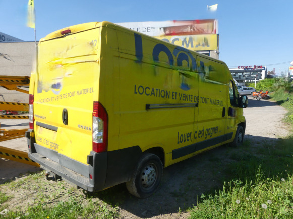 Camionnette Peugeot Boxer (2012-260.459 km) (VF3YCPMFC12203908) - Цельнометаллический фургон: фото 4 Camionnette Peugeot Boxer (2012-260.459 km) (VF3YCPMFC12203908) - Цельнометаллический фургон: фото 4