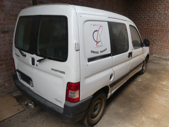 REF:Immatriculé sous : YAU-437 - Voiture Peugeot Partner - Легковой фургон: фото 4 REF:Immatriculé sous : YAU-437 - Voiture Peugeot Partner - Легковой фургон: фото 4