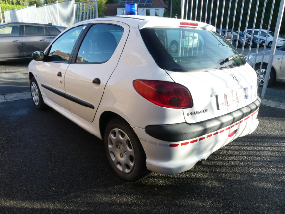 Voiture Peugeot 206 (2006-87.764 km) - Легковой автомобиль: фото 4 Voiture Peugeot 206 (2006-87.764 km) - Легковой автомобиль: фото 4