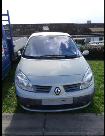 Voiture (saisie sur voirie) Renault Scenic 1.9 DCI - Легковой автомобиль: фото 1 Voiture (saisie sur voirie) Renault Scenic 1.9 DCI - Легковой автомобиль: фото 1