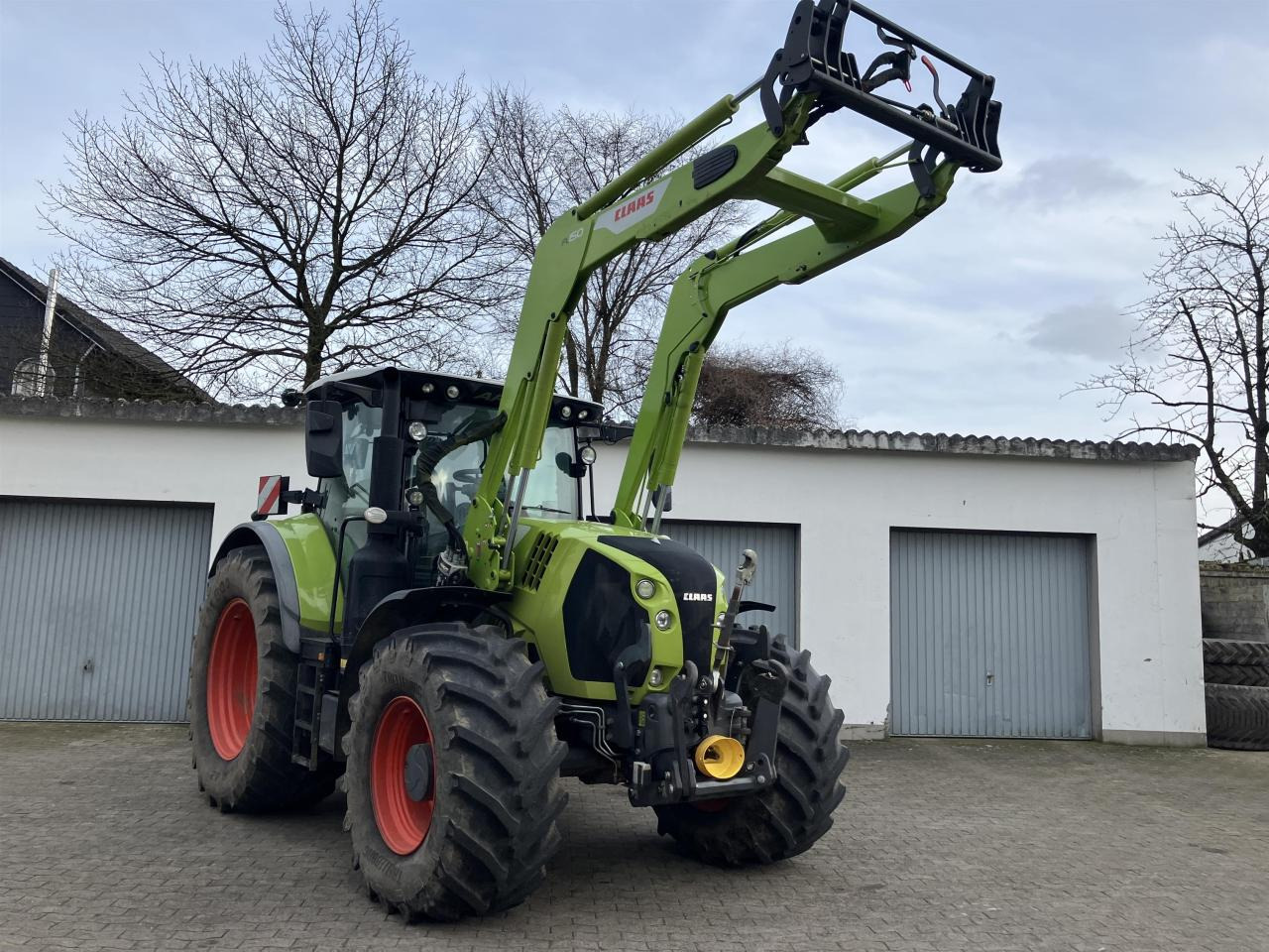 CLAAS Arion 660 C Matic - Трактор: фото 3 CLAAS Arion 660 C Matic - Трактор: фото 3