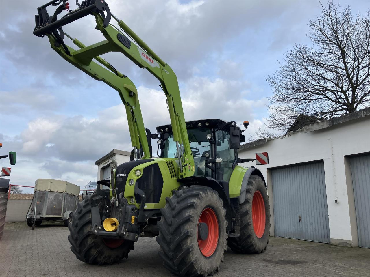 CLAAS Arion 660 C Matic - Трактор: фото 2 CLAAS Arion 660 C Matic - Трактор: фото 2