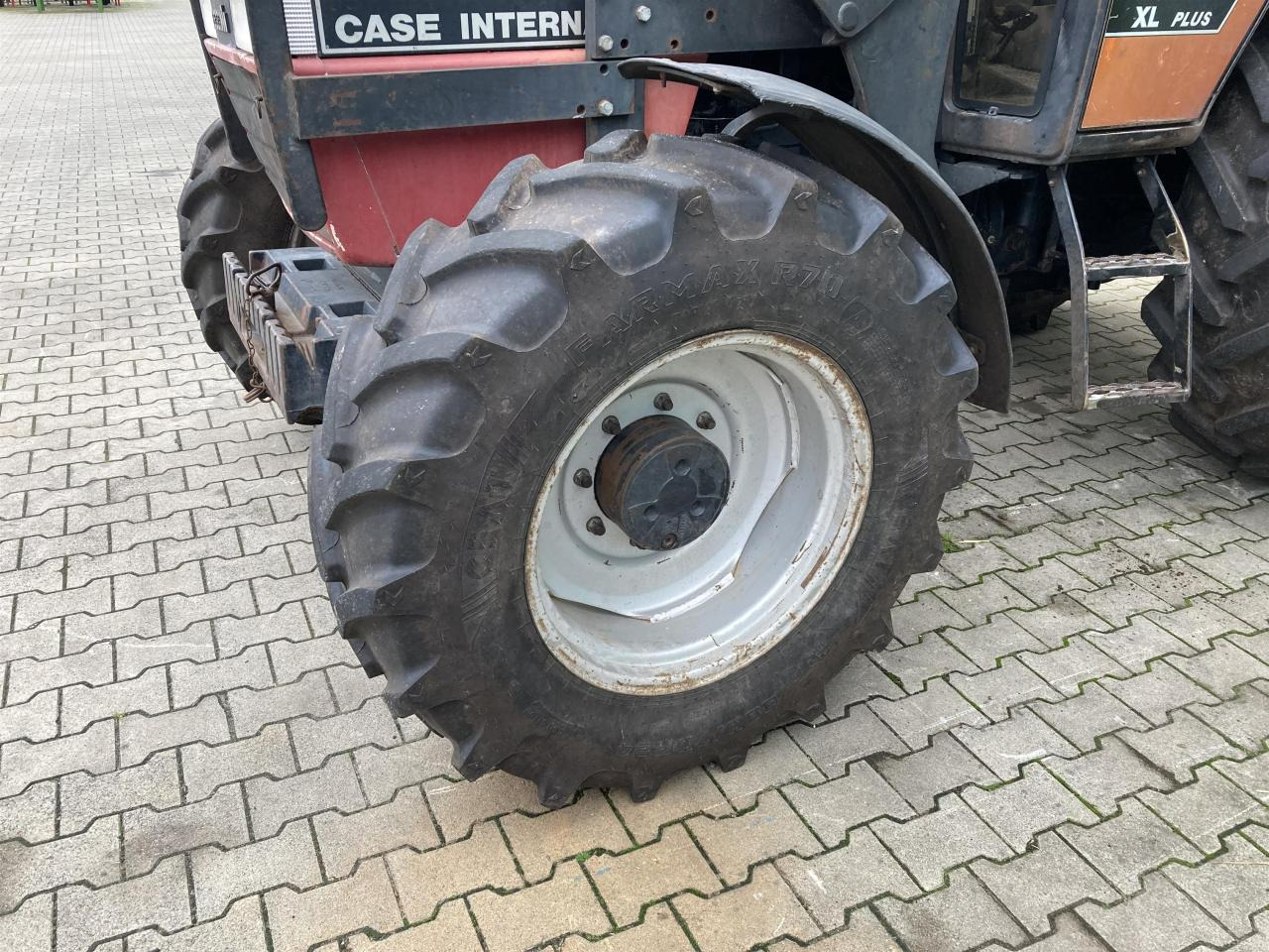 Case-IH 844 XL Plus - Трактор: фото 2 Case-IH 844 XL Plus - Трактор: фото 2